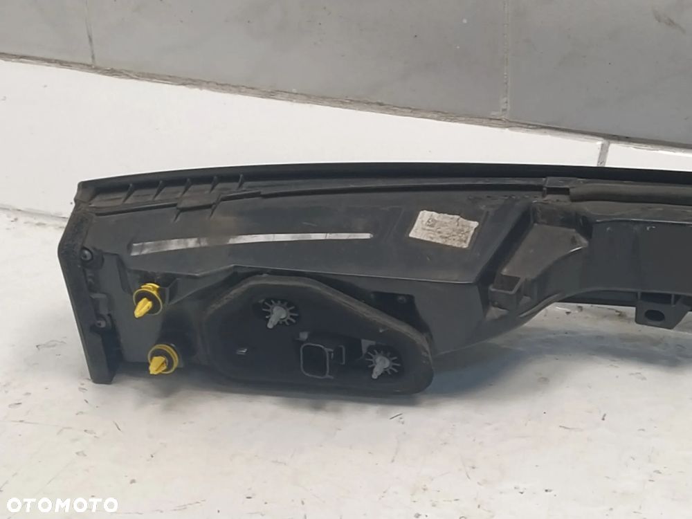 RANGE ROVER VELAR L560 LAMPA TYŁ TYLNA BLENDA ZNACZEK ORYGINAŁ - 11