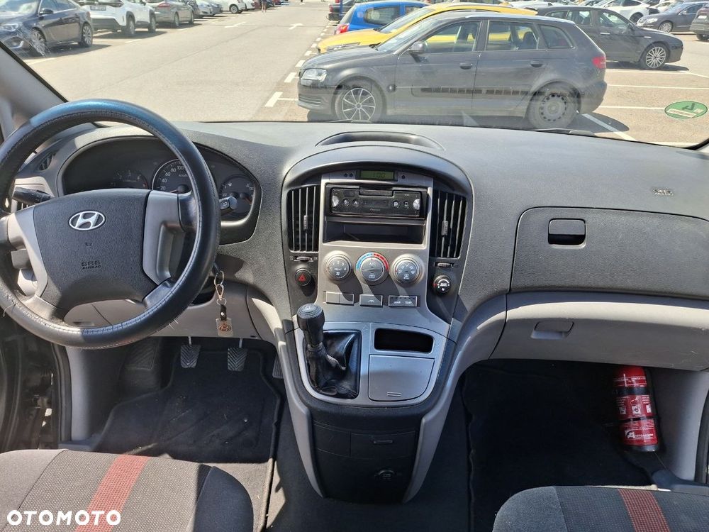 Hyundai H-1 - 5