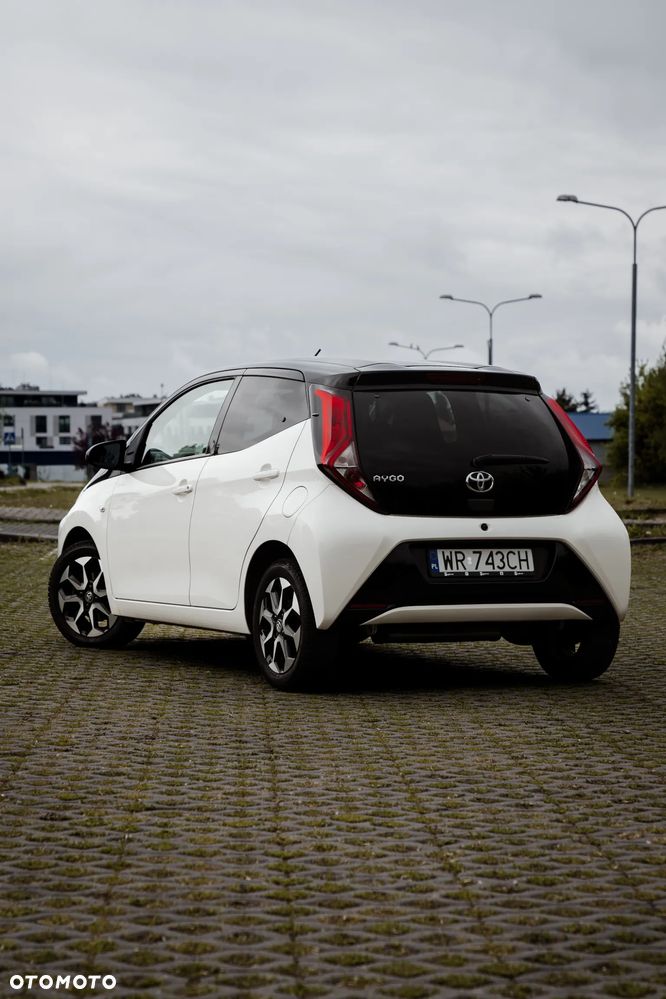 Toyota Aygo x-play club - 4