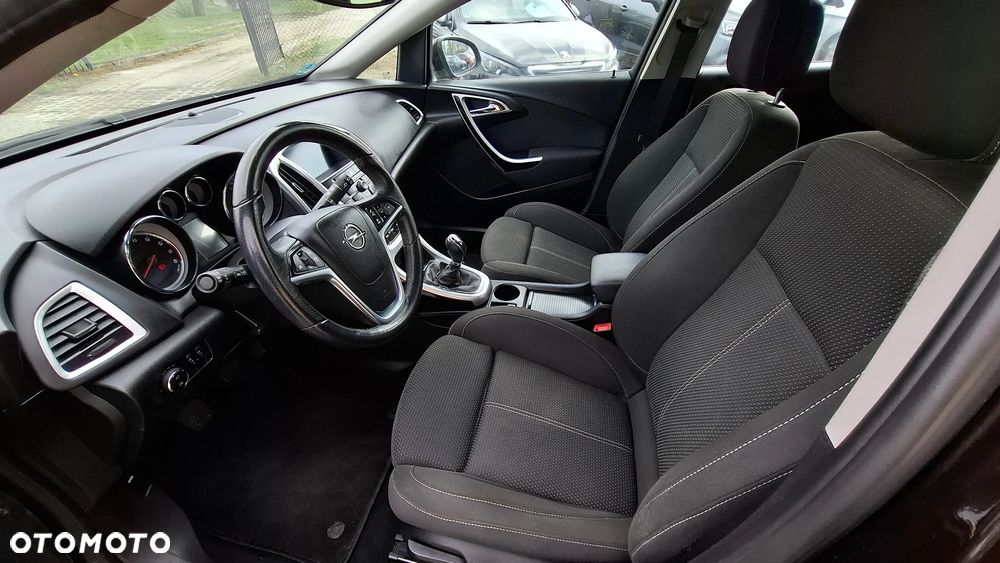 Opel Astra 1.4 T Cosmo S&S - 18
