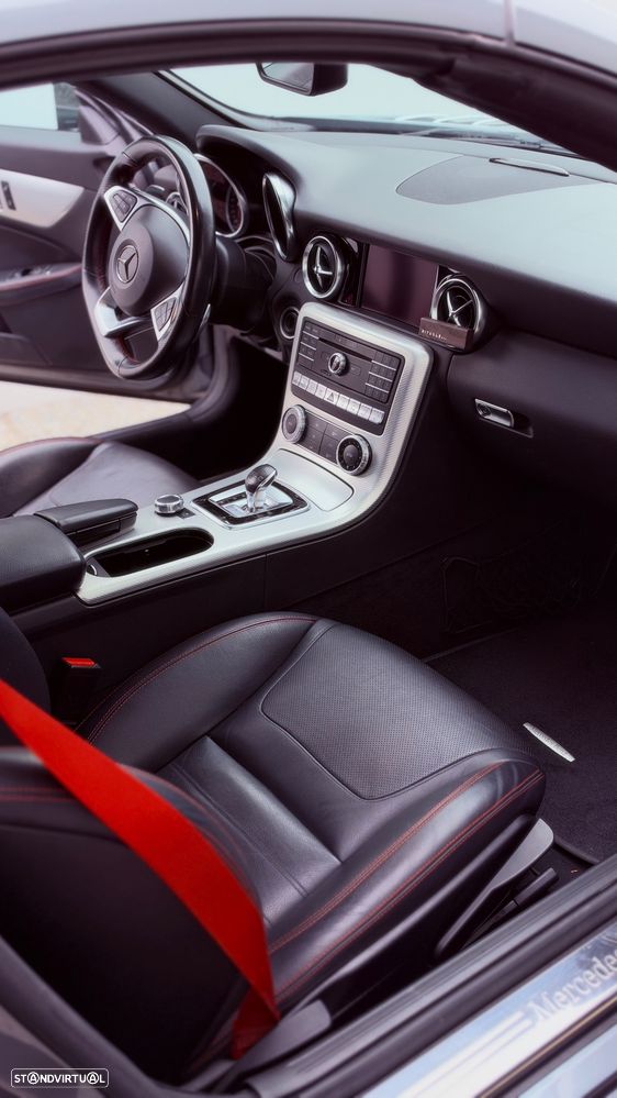 Mercedes-Benz SLC 250 d - 27