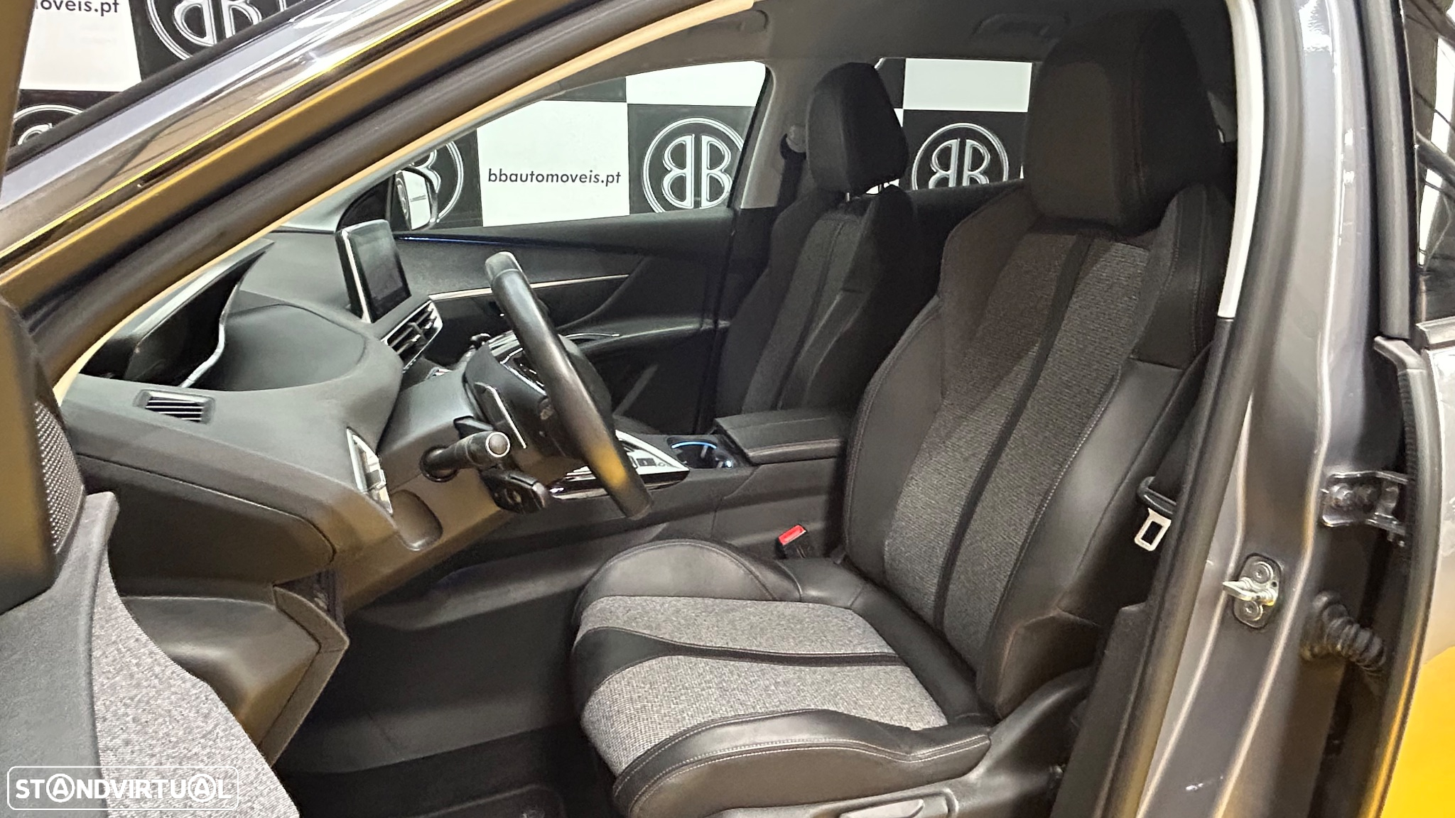 Peugeot 3008 PureTech 130 Stop & Start EAT6 Allure - 6