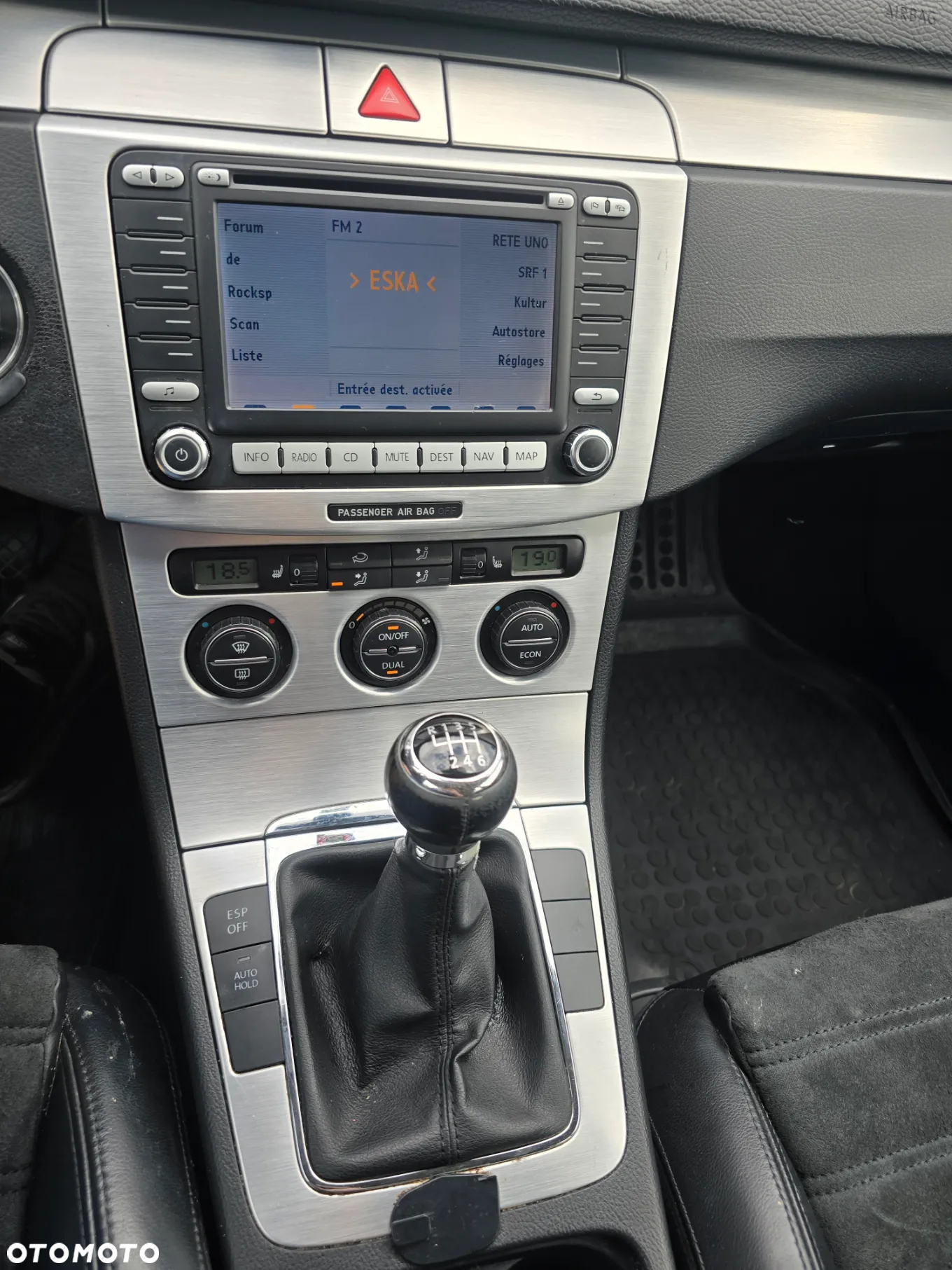 Volkswagen Passat Variant 2.0 TDI BlueMotion Technology Exclusive - 12