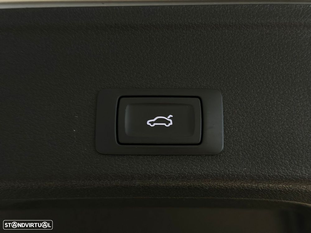 Audi A4 Allroad 2.0 TDI quattro S tronic - 35