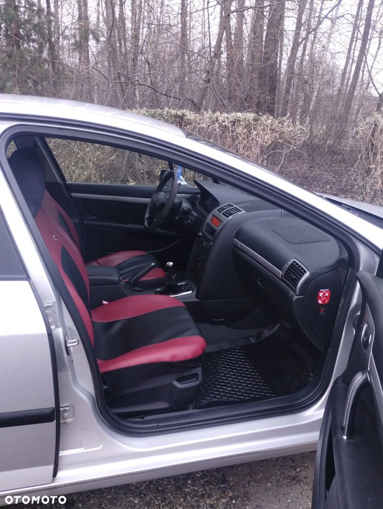 Peugeot 407 - 14