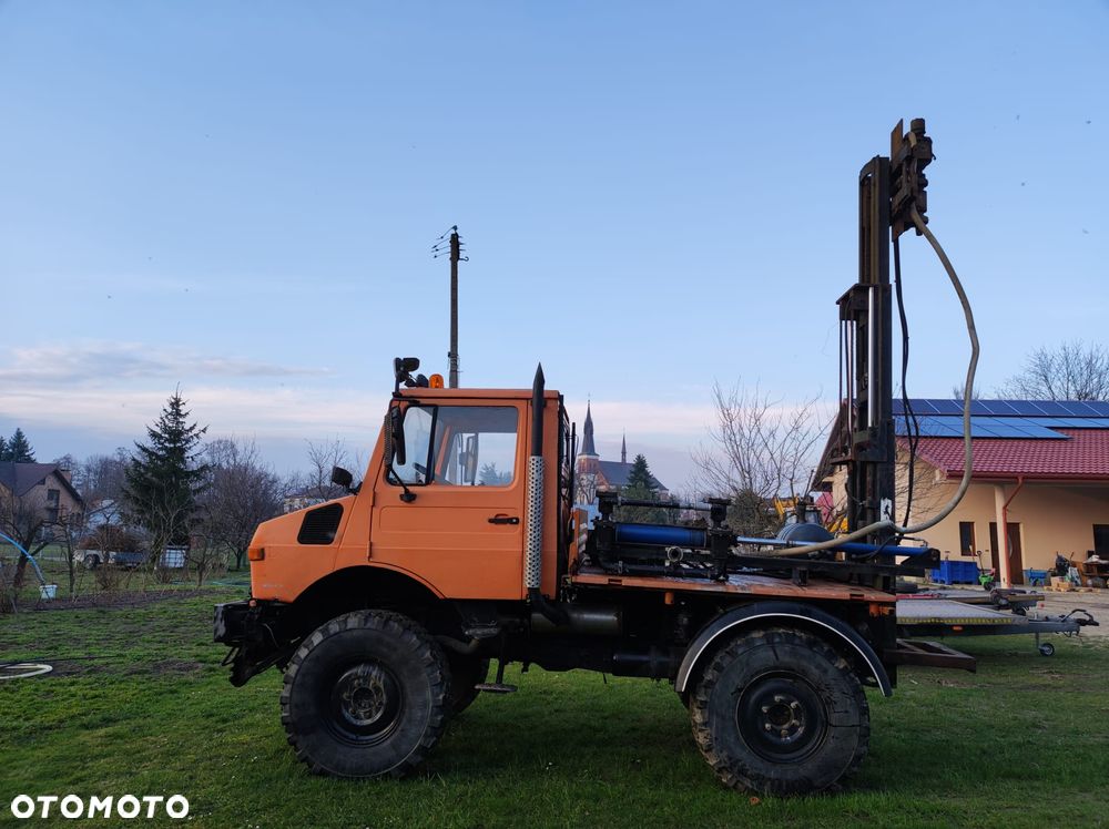 Mercedes-Benz Unimog U1000 - 2