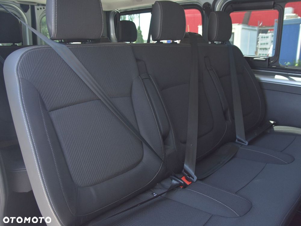 Renault Trafic - 15