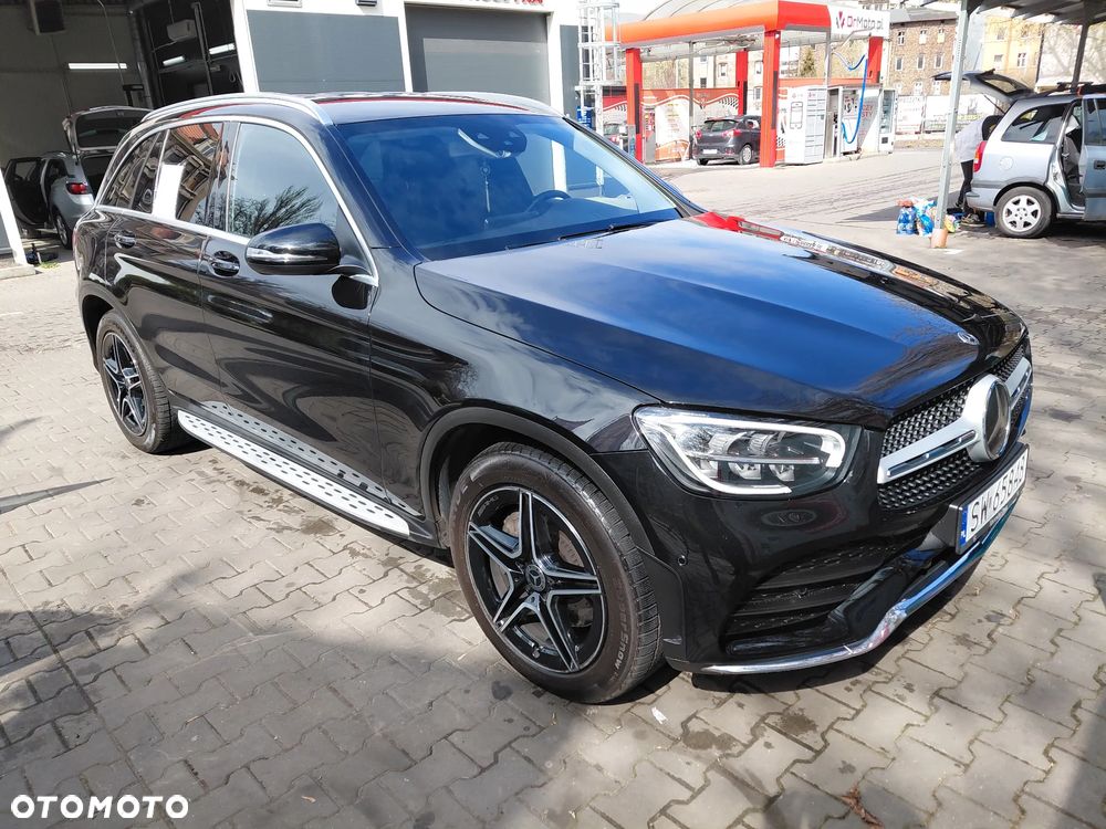 Mercedes-Benz GLC 200 d 4Matic 9G-TRONIC AMG Line - 8