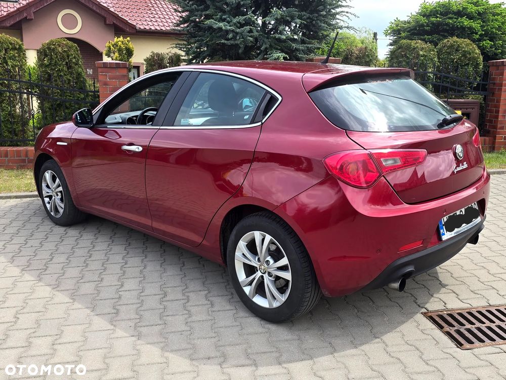 Alfa Romeo Giulietta 2.0 JTDM Distinctive - 3