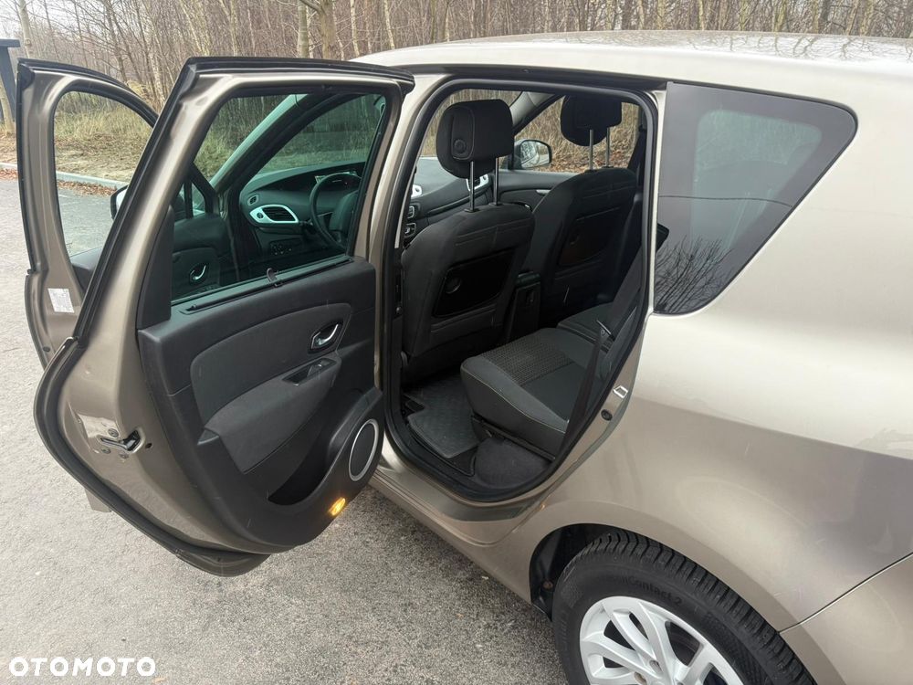 Renault Scenic - 18