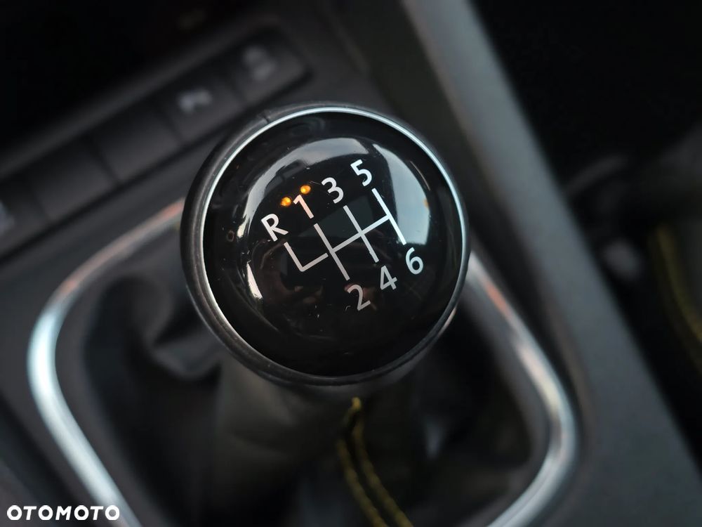 Volkswagen Scirocco 1.4 TSI BlueMotion Technology Club - 32