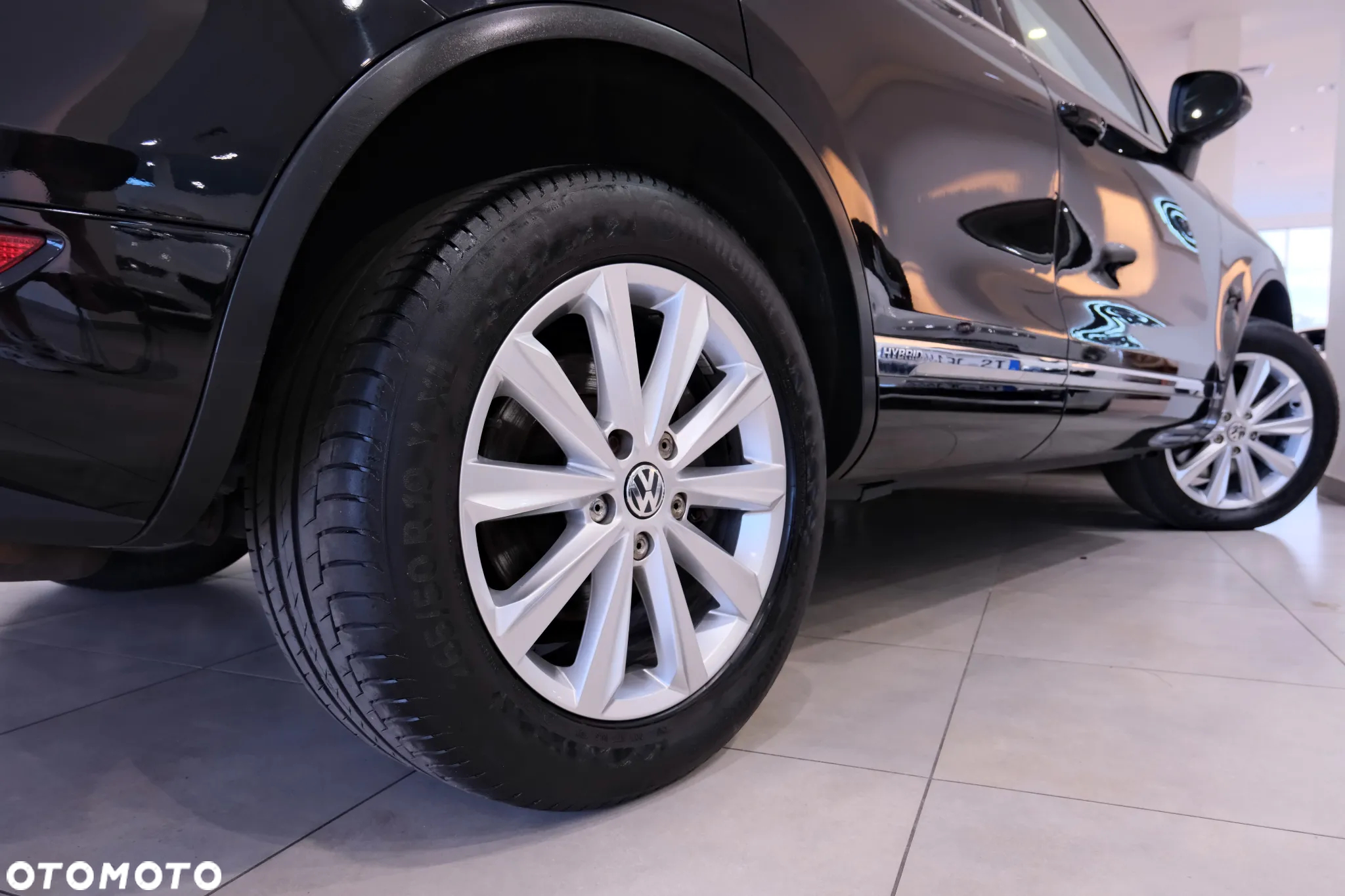 Volkswagen Touareg 3.0 Hybrid Automatik - 10