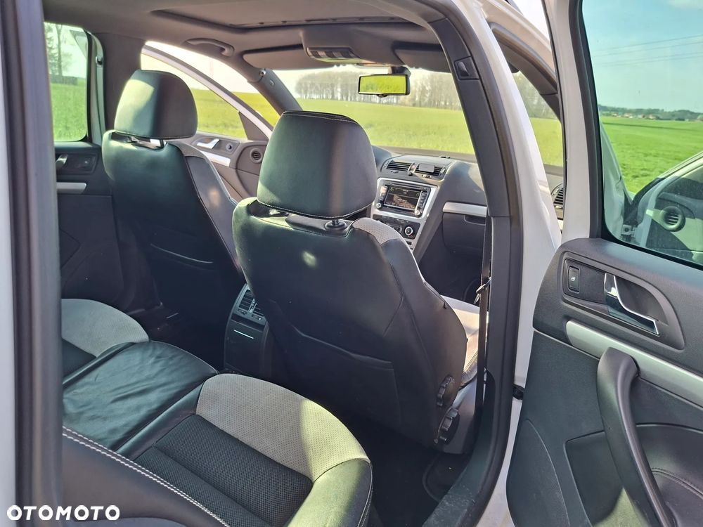 Skoda Octavia 2.0 TDI RS DSG - 12