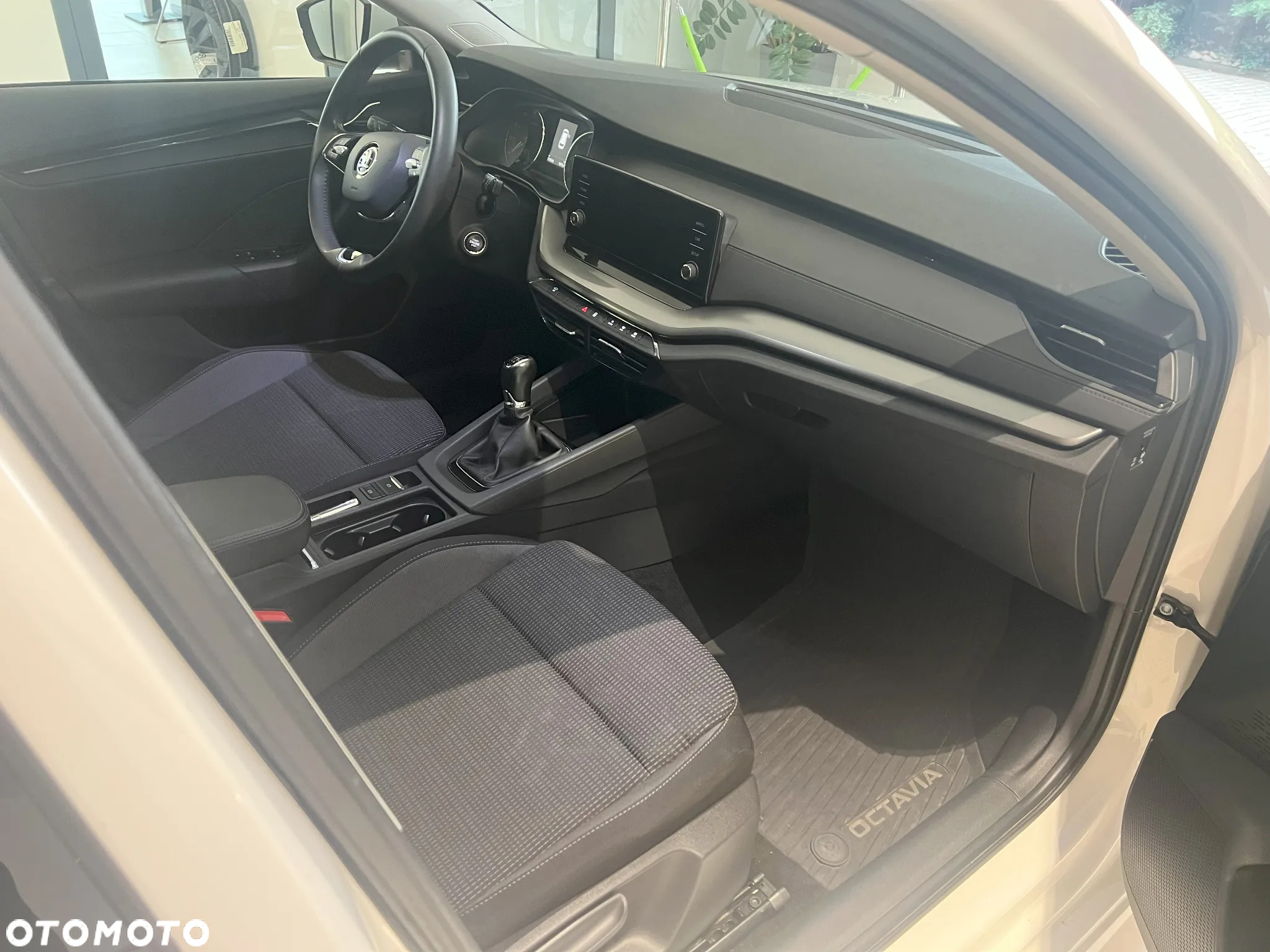 Skoda Octavia 1.5 TSI ACT Ambition - 10