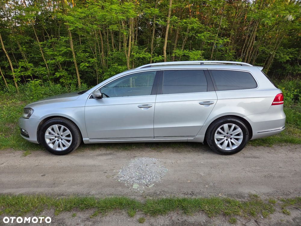Volkswagen Passat 2.0 TDI Comfortline - 11