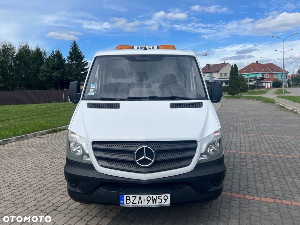 Mercedes-Benz Sprinter - 2