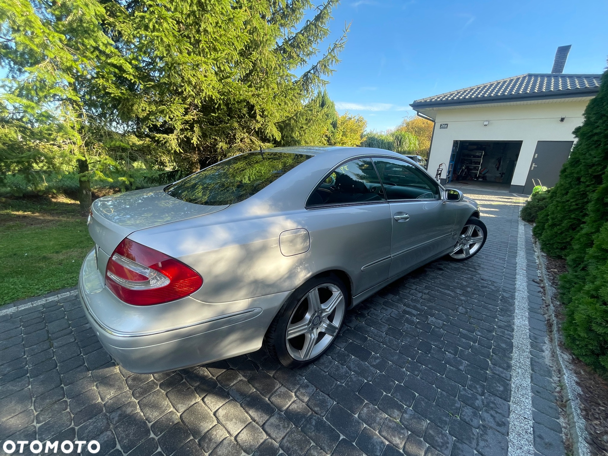 Mercedes-Benz CLK - 4