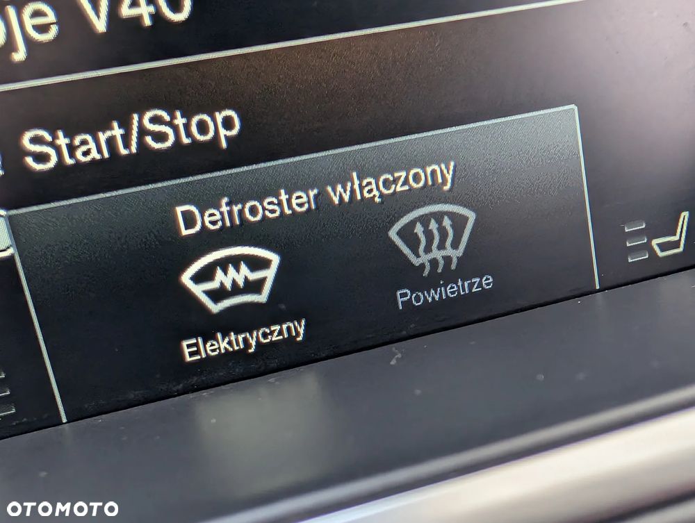 Volvo V40 Cross Country - 13