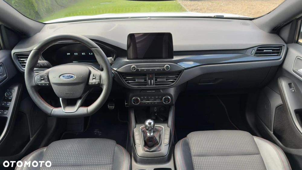 Ford Focus 1.0 EcoBoost mHEV ST-Line - 15