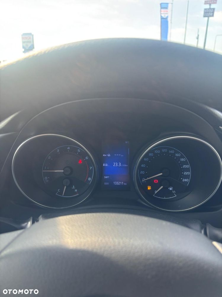 Toyota Auris 1.33 Dual-VVT-i Comfort - 7