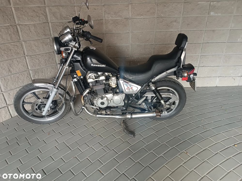 Kawasaki LTD - 12
