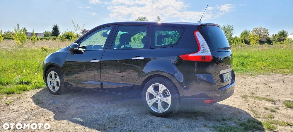 Renault Grand Scenic Gr 1.4 16V TCE Bose Edition - 2