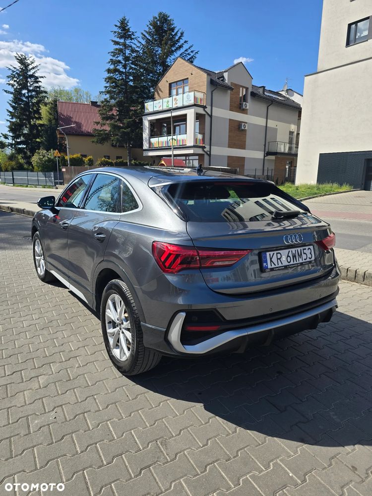 Audi Q3 Sportback - 4
