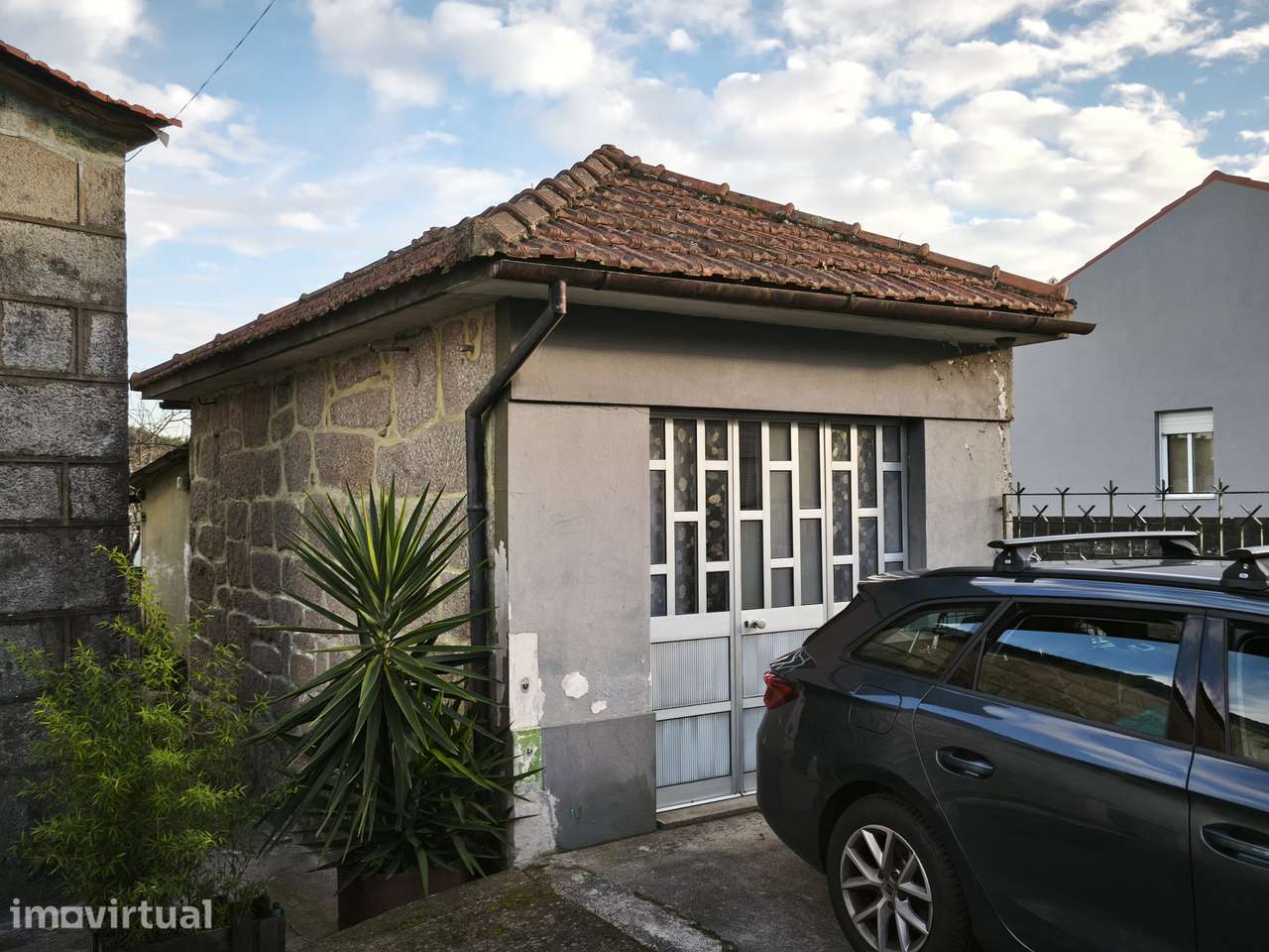 Moradia T0 c/ exterior - Grande imagem: 2/20