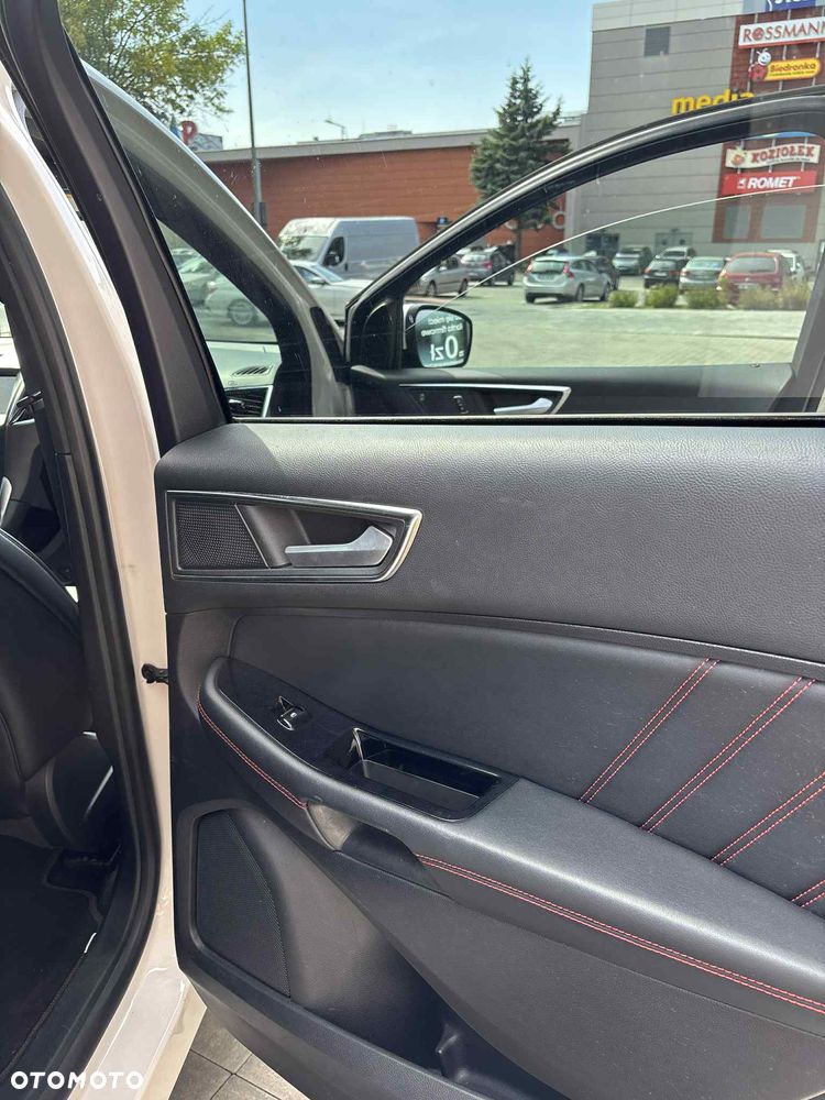Ford Edge 2.0 EcoBlue Twin-Turbo 4WD ST-Line - 25