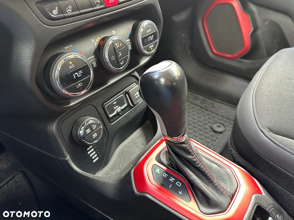 Jeep Renegade - 17