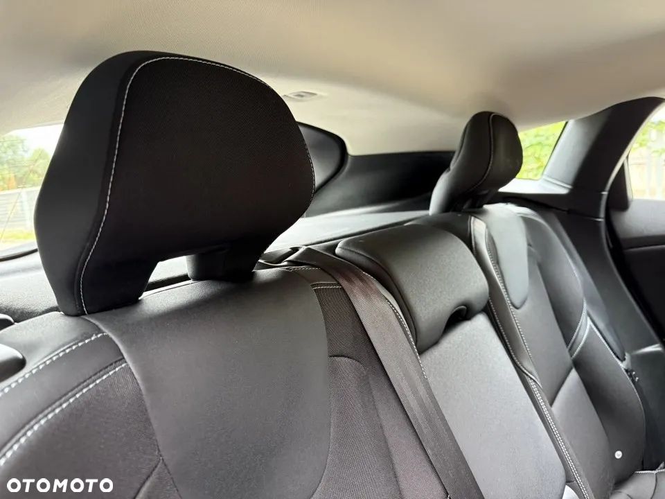 Volvo V40 T3 Momentum - 35