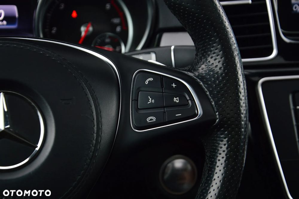 Mercedes-Benz GLS 350 d 4-Matic - 31