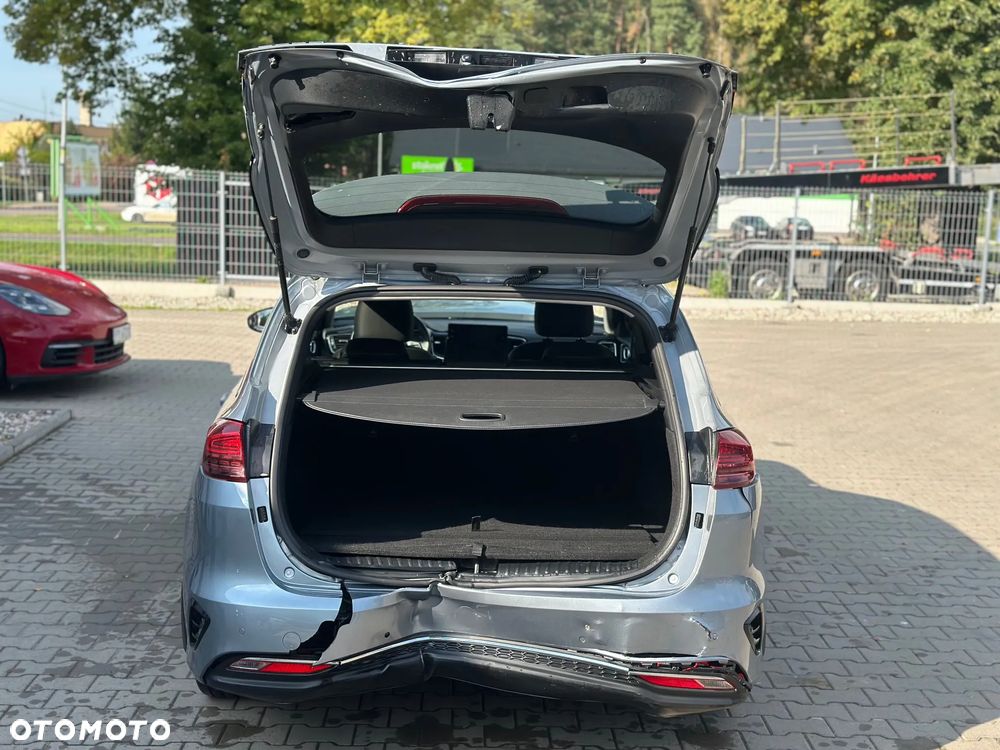 Kia Ceed - 9
