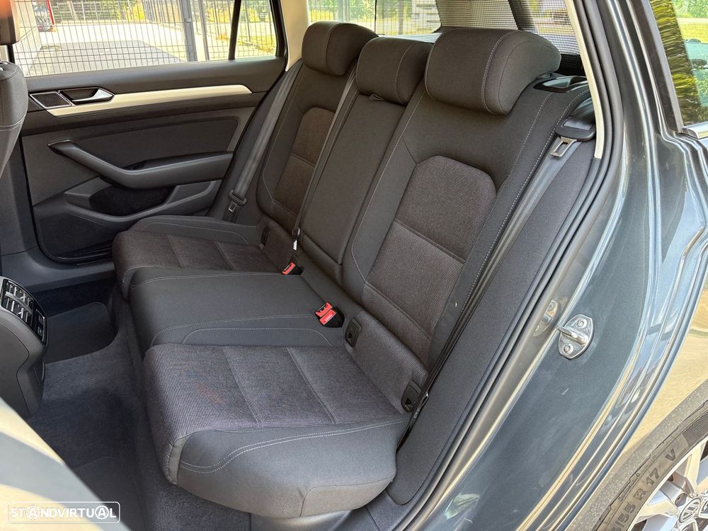 VW Passat Variant 2.0 TDI Confortline - 8
