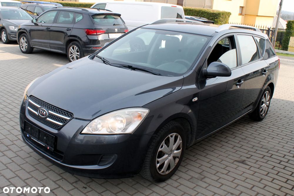 Kia Ceed 1.4 L - 2