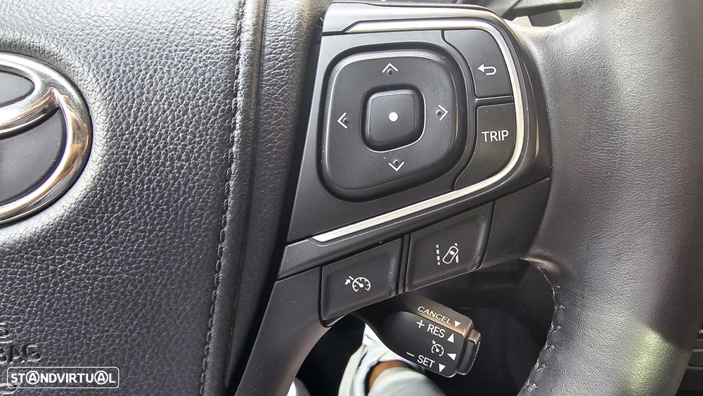 Toyota Avensis SW 2.0 D-4D Luxury+GPS - 34