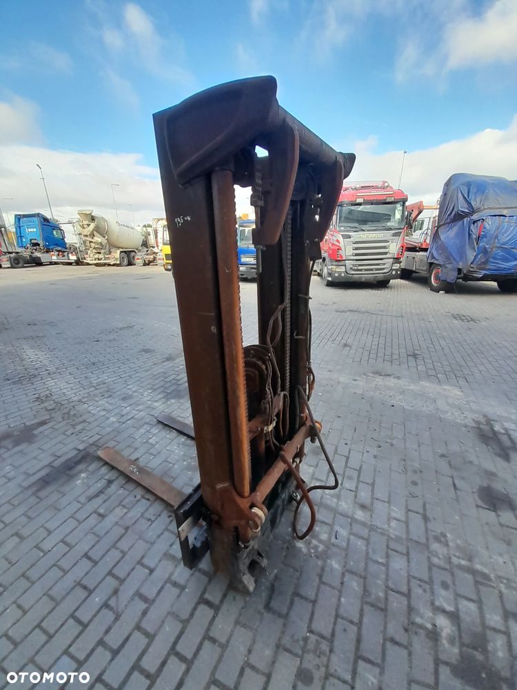 MASZT WOZKA WIDLOWEGO WIDLY - 8