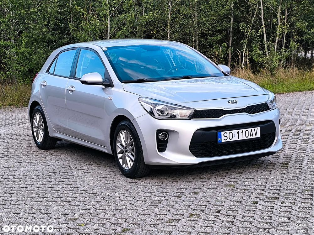 Kia Rio 1.2 L - 2