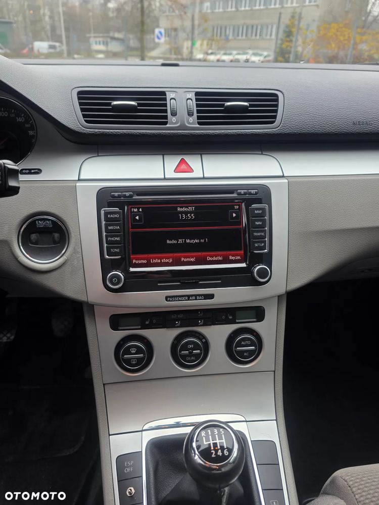 Volkswagen Passat 1.8 TSI Comfortline - 14