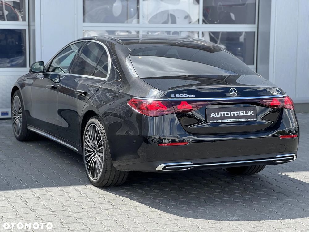 Mercedes-Benz Klasa E 300 de 4-Matic Exclusive - 11