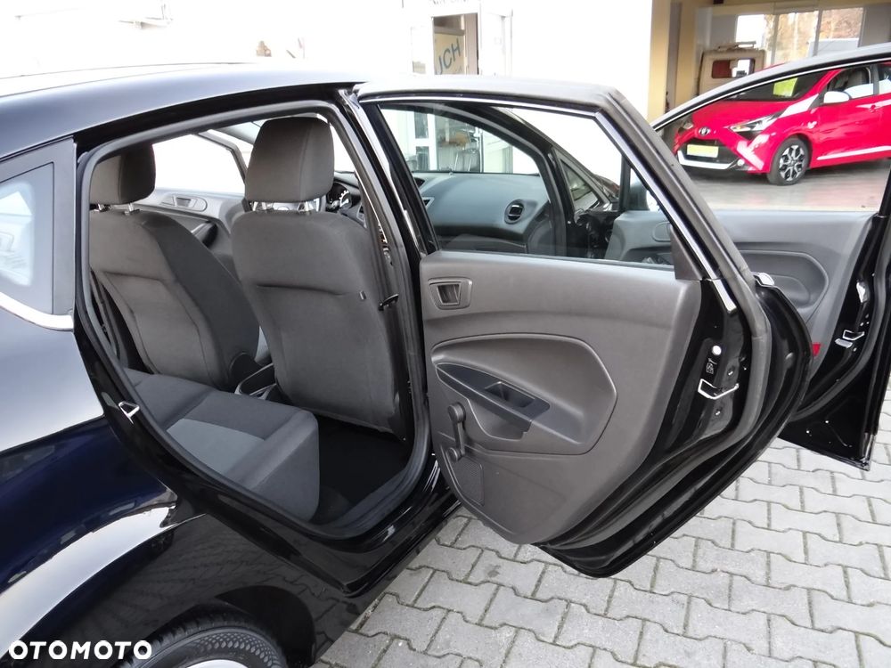 Ford Fiesta 1.25 Titanium - 33