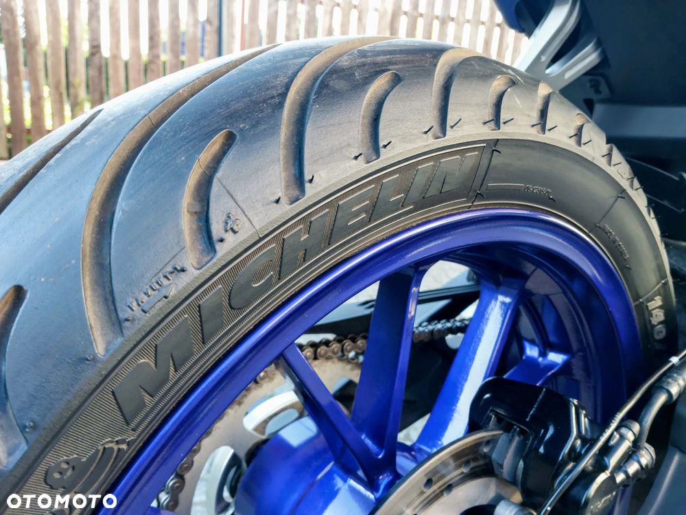 Yamaha YZF - 16