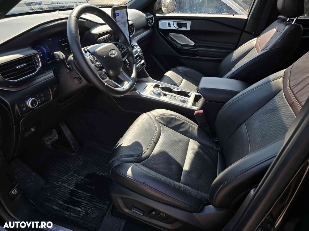 Ford Explorer - 9