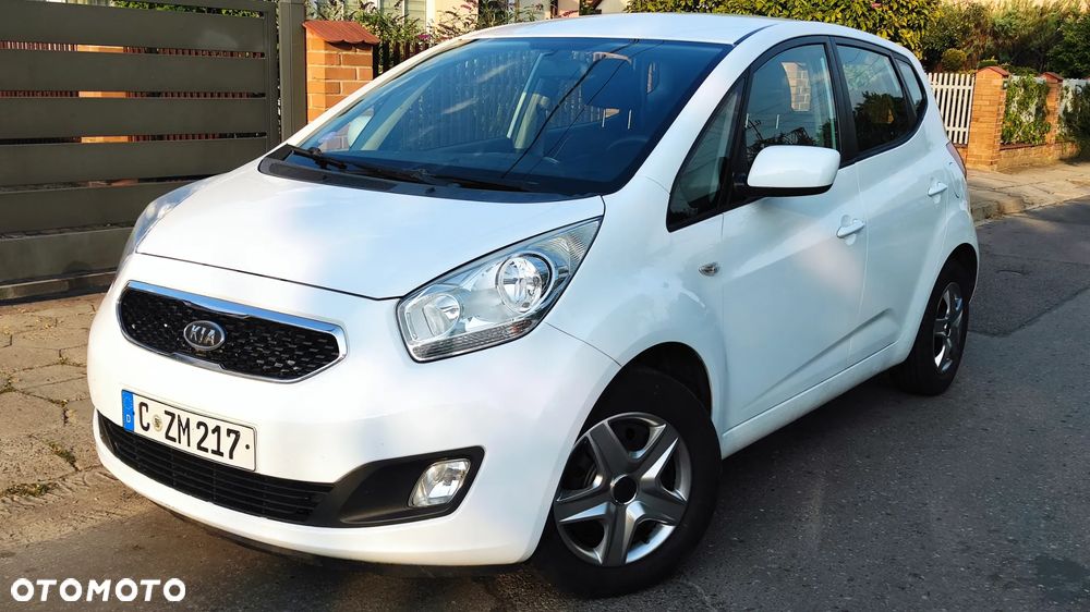 Kia Venga - 23