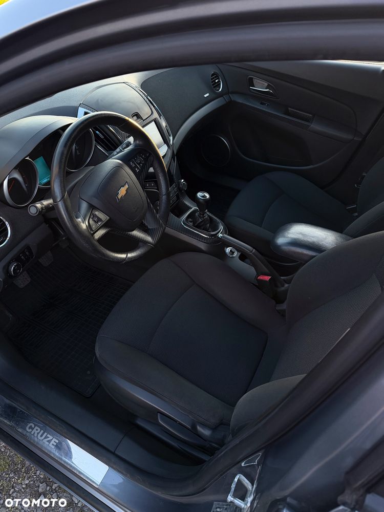 Chevrolet Cruze 1.6 LT+ - 10