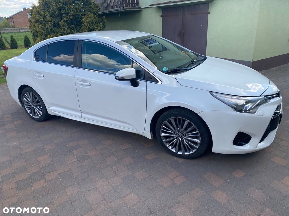 Toyota Avensis 2.0 D-4D Premium - 17