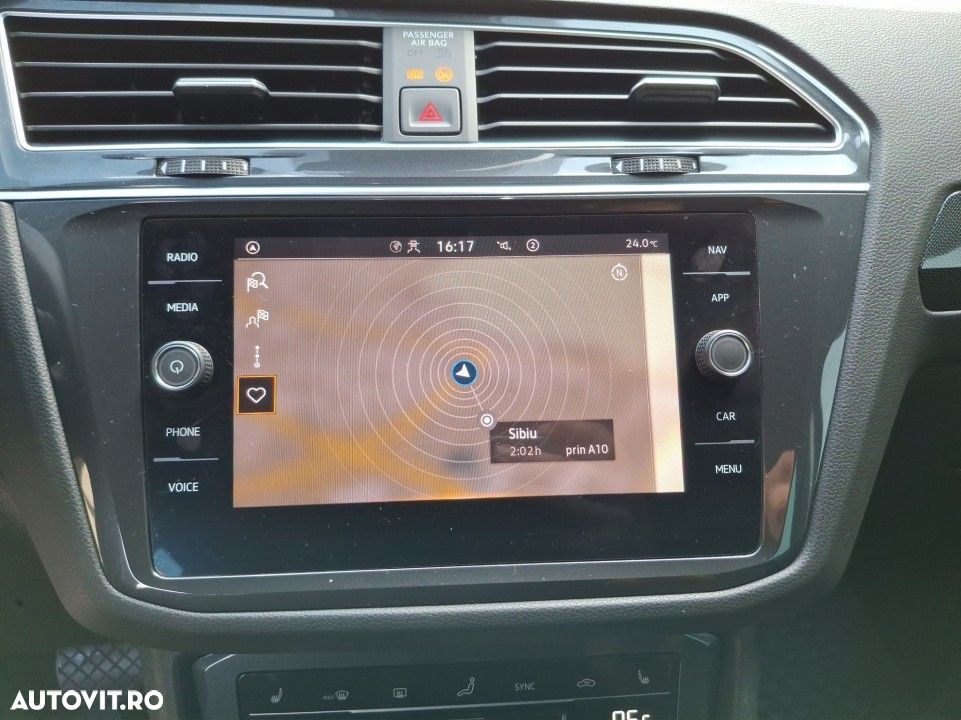 Volkswagen Tiguan - 16