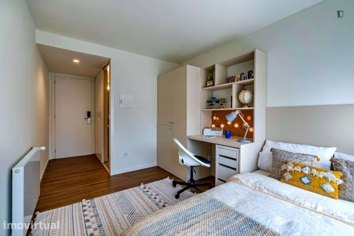 Quarto - localizado em Paranhos Porto - Grande imagem: 4/6