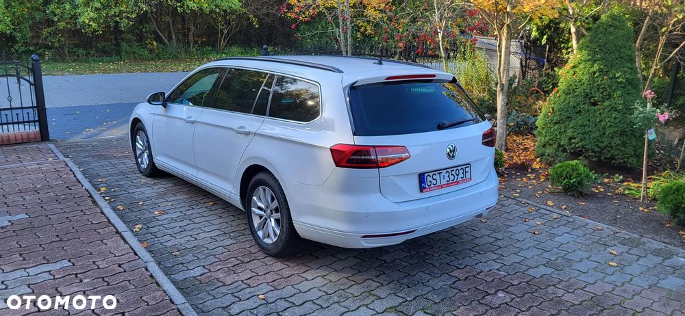 Volkswagen Passat 2.0 TDI (BlueMotion Technology) DSG Comfortline - 8