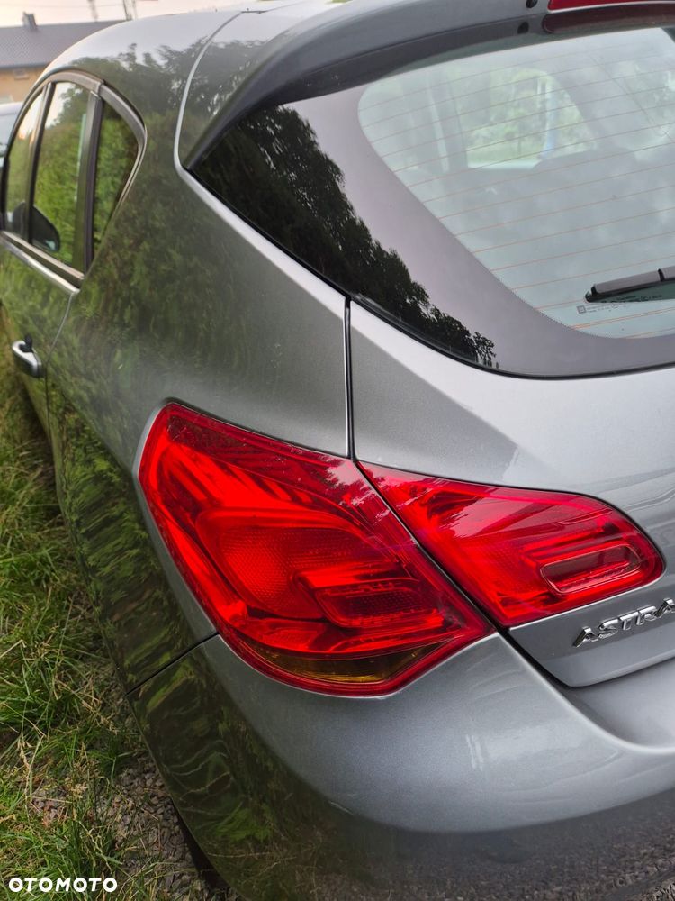 Opel Astra - 6